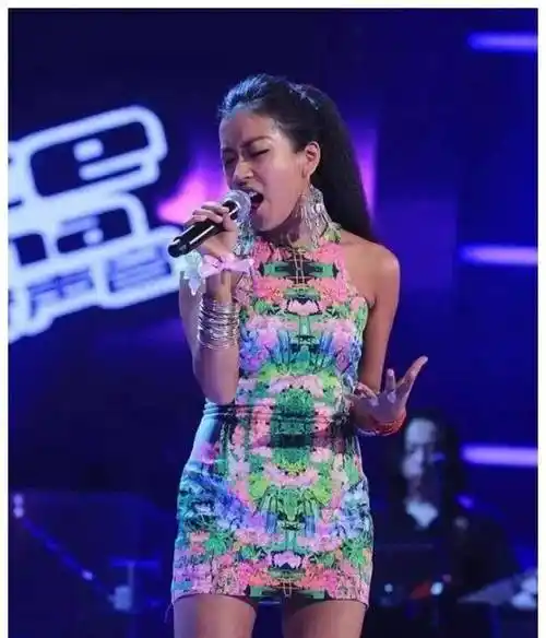 吉克隽逸和前男友分手内幕曝光,交往6年不愿结婚生子,对方闪婚_石坚