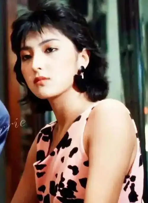 洪欣被塞肉丸子是怎么回事(洪欣塞肉丸事件) - 泉兴百科