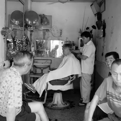 青村纪事-理发店 张鹏 摄影