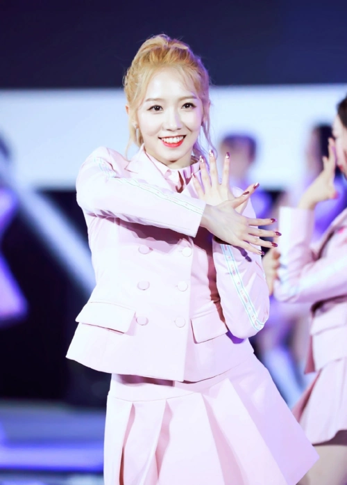 孟美岐,创造101,人漂亮,跳舞还不错