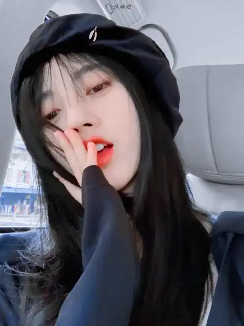 鞠婧祎晒wink自拍plog