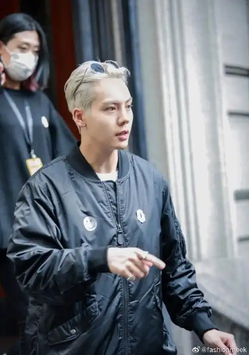 陈伟霆橙色头发