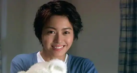 和唱着《胆小鬼》的香港一代玉女派掌门人gigi呢~电影《百变星君》