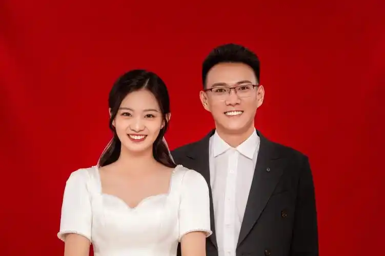 领证啦结婚证件照