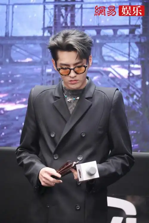 #小易在现场##中国新说唱发布会#