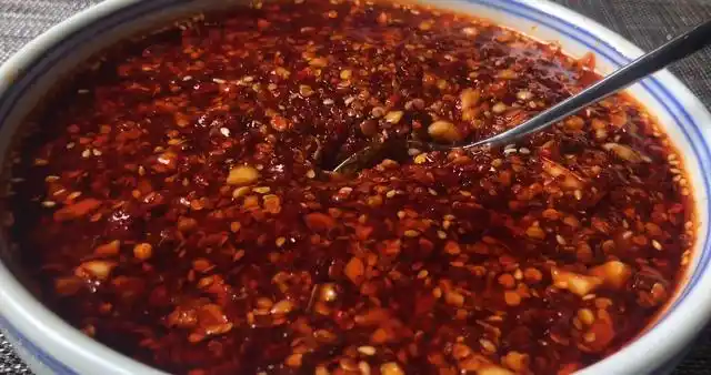 怎么炸辣椒油好吃(最正宗的辣椒油做法)(14)