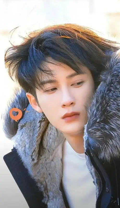 新美男出圈顶流重新洗牌肖战王一博双王顶聚李现等流量不再