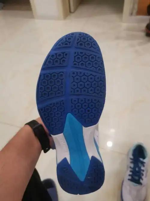 出一把tk猎鹰,极速12二代,shb001cr羽毛球鞋