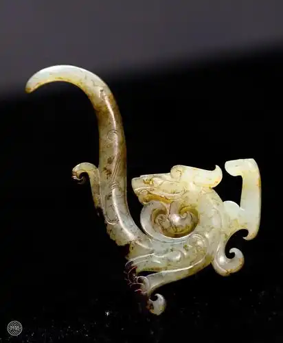 上那个时代的玉器最能代表中国的玉文化的审美和味道,那么首推战汉