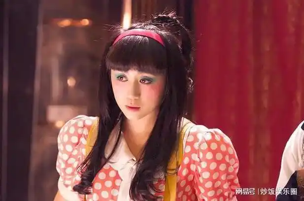 42岁马丽主演电影票房破180亿成中国影史第一女演员实力强大