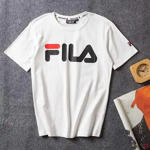 fila斐乐 2018新款 经典字母印花男生休闲短袖t恤 白色