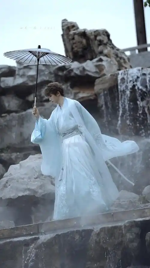 翩翩少年郎刘宇国风美少年好绝好有氛围感