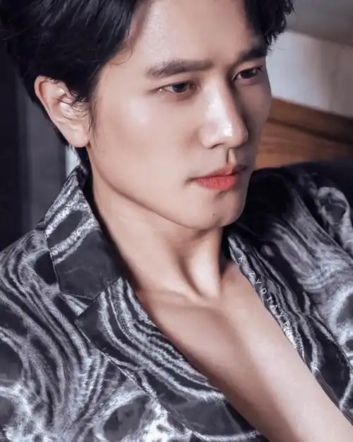 回顾天生一张浪子脸这10位男星又痞又帅不愧是行走的荷尔蒙