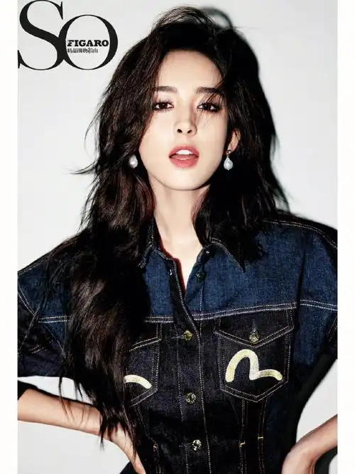 古力娜扎sofigaro新刊封面大片