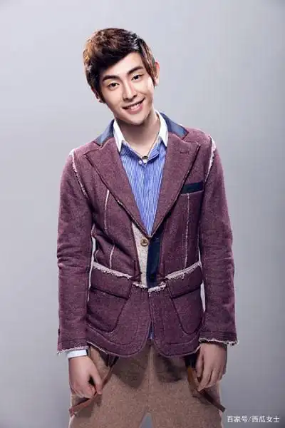 图集:刚出道时的"大男孩"邓伦