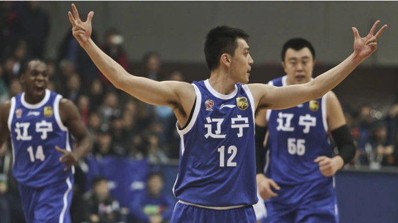 记辽宁男篮队长——杨鸣