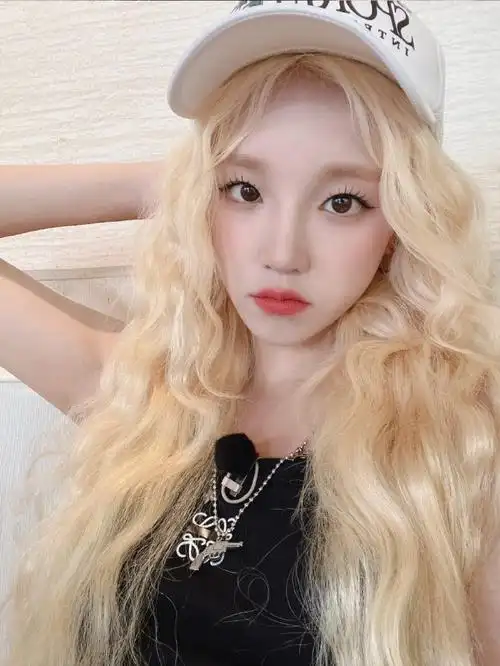 宋雨琦可盐可甜##宋雨琦金发贝雷帽造型##ootd