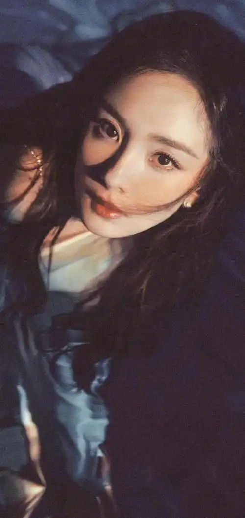 杨幂高清图片 第2593期_网易订阅