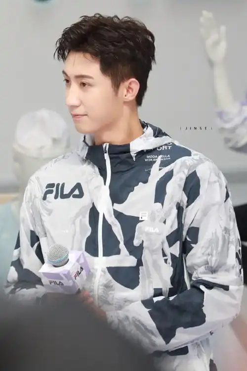 黄景瑜fila时尚运动代言人