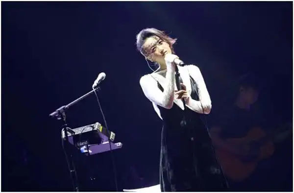 娱乐 滚动 > 当陈粒又唱起《祝星》,为什么唱哭了那么多人?