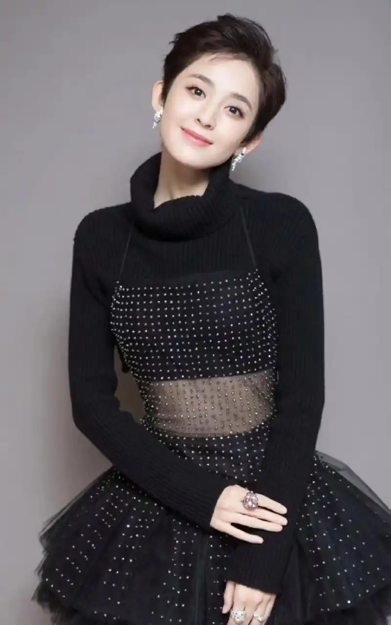 短发娜扎更美丽!