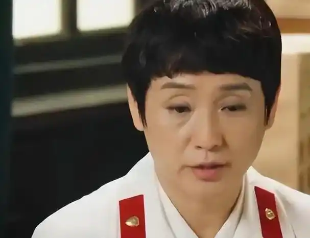 警花别硬演有人英姿飒爽演出警魂有人敷衍把观众当傻子