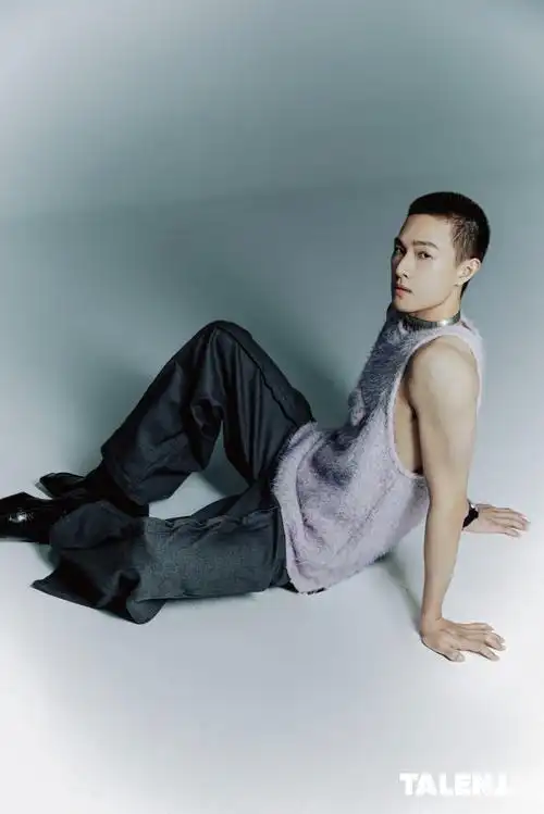 talent风尚杂志#李昀锐lin超话这个夏日@小林是李昀锐在《星汉怖妹