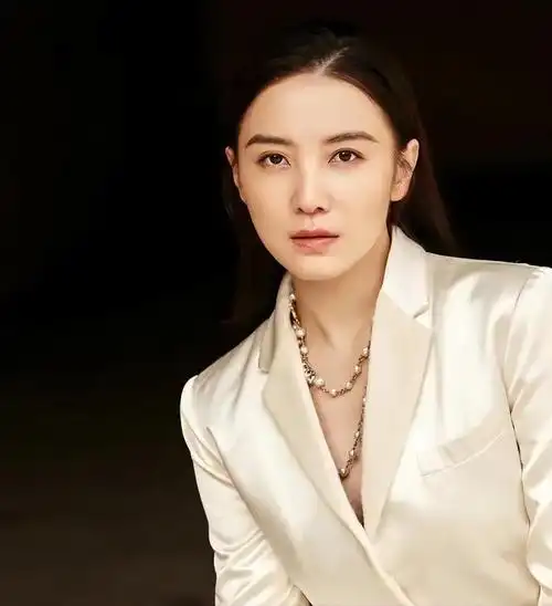 纪实42岁还未嫁人的宋佳荣获最佳女主角奖活成人生赢家