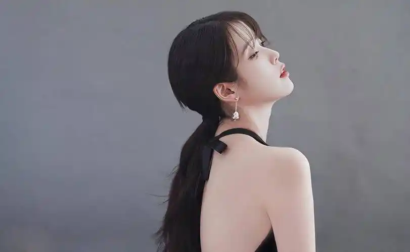 国民妹妹李知恩的写真美照:甜美可爱,清纯可人_魅力_形象_衣服