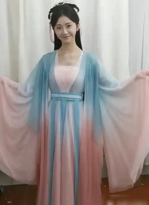 景甜《沉香如屑》试镜照曝光,关掉美颜滤镜,这颜值真实的?