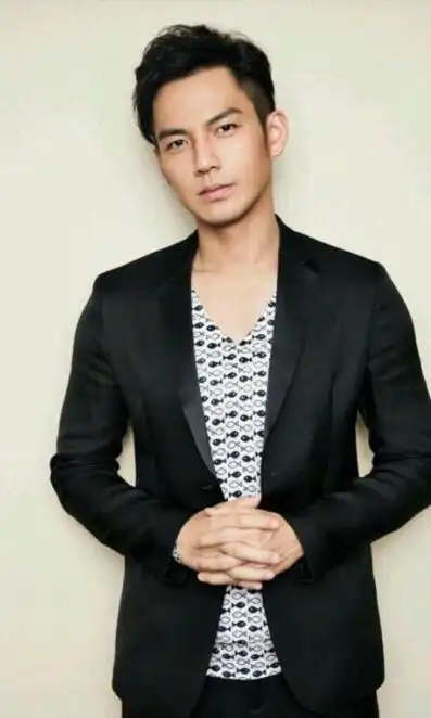 中国最帅十位男明星胡歌谢霆锋上榜第一无争议