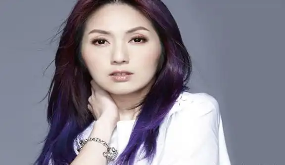 刚出道的杨千嬅被很多人说成是郑秀文的翻版,你们了解吗?