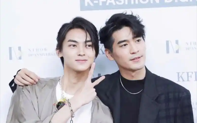 活动作品history4近距离爱上你藤沐仁萧立呈藤藤酒醉告白终于心心相印