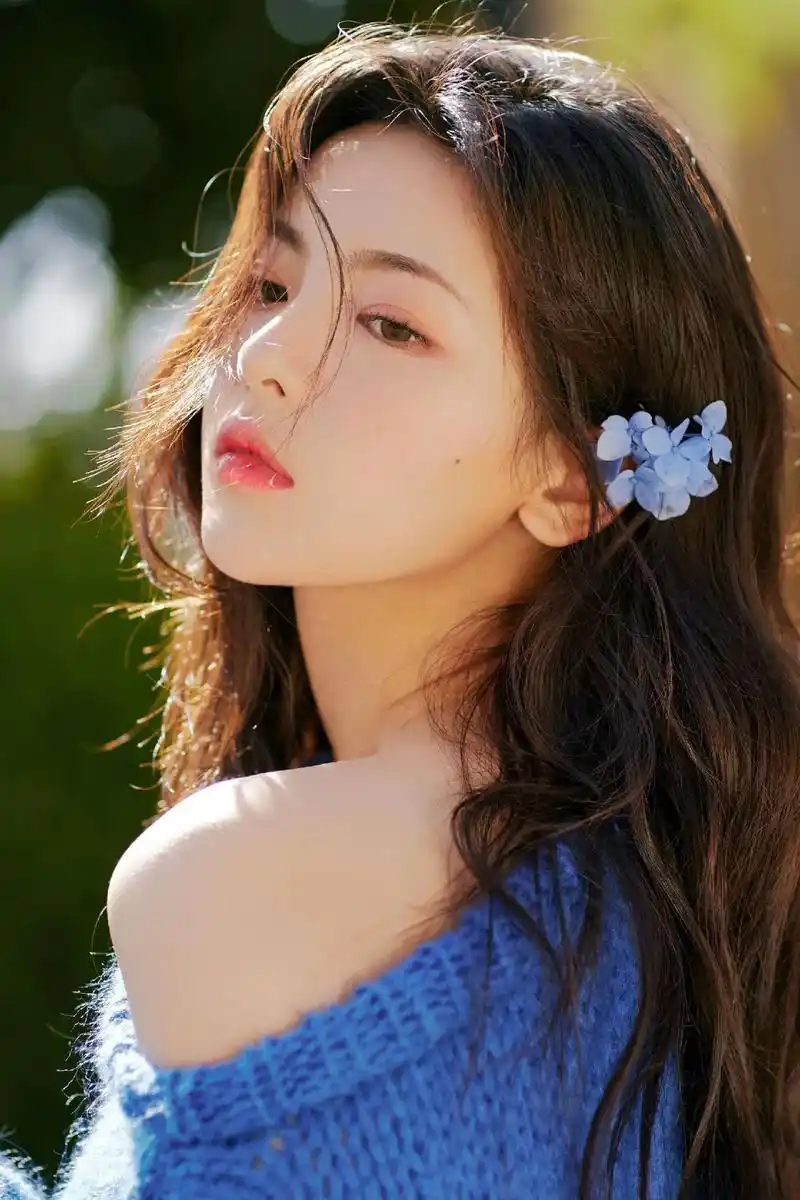 手机壁纸 #杨超越 - 抖音