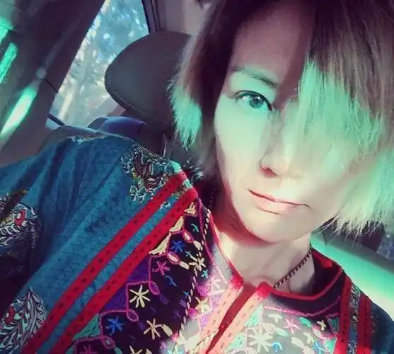 原创原创45岁卢巧音走出低谷曾与老公均患上抑郁症获周润发鼓励后康复