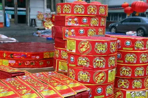 大地红鞭炮大地红鞭炮10000响图片