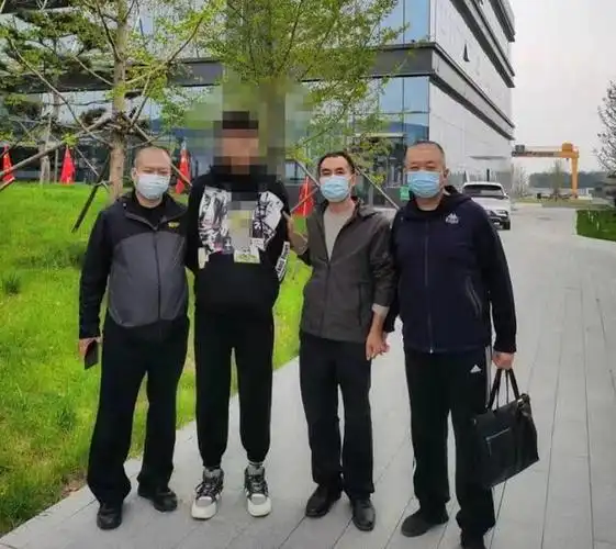 10月14日,在市局网安支队,技侦支队大力支持和县局网安大队积极配合下