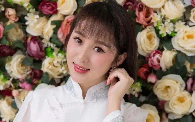 郭津彤——《梅花泪》mv