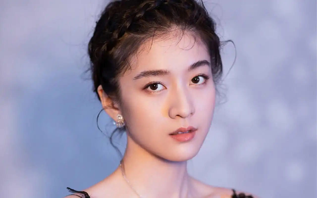 张雪迎性感优雅写真桌面壁纸高清大图预览1920x1200_大陆明星下载_美