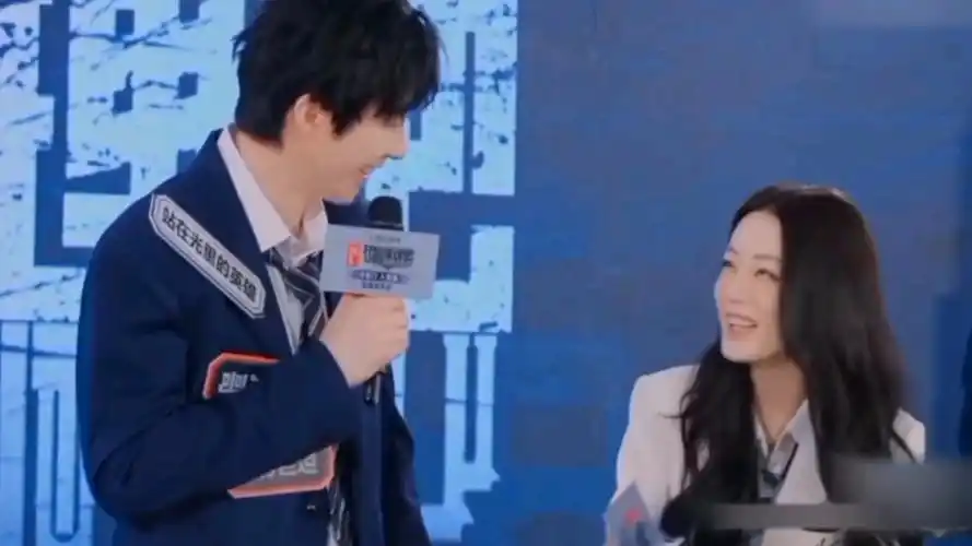 迪丽热巴×刘宇宁〕时隔一年的三搭,四个年代的同行