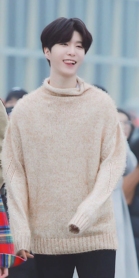 盘点范丞丞的"蜜汁微笑",最后那张是笑出了眼泪吗?