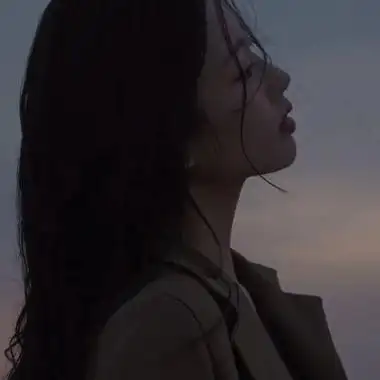 丧系头像女侧脸高清有意境的伤感女头像侧脸孤独图片