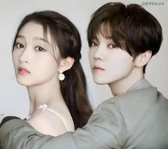 官宣6后,还能凭假结婚引爆热搜,"前顶流"鹿晗凭什么?