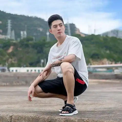 试试这款百搭凉鞋!