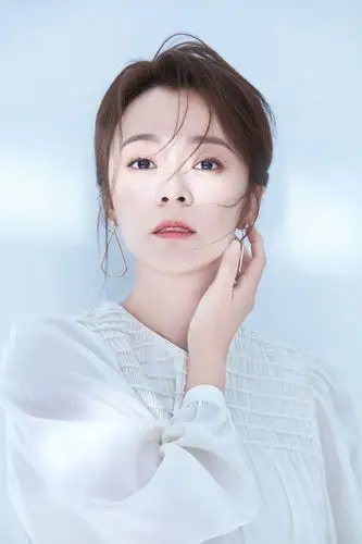 实力女演员王嘉近期堪称霸屏大荧幕,由王嘉担纲女一号的