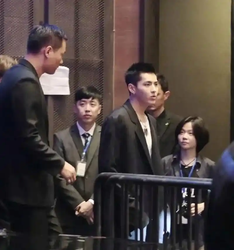 据报道,吴亦凡在出狱时将会是44岁,预计于2034年7月30日获释.