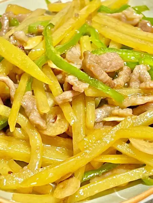 60家常菜青椒土豆肉丝小朋友也爱吃