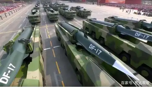图为东风17导弹