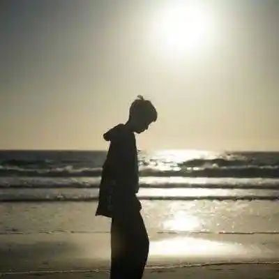 有境界的伤感黑白伴侣头像