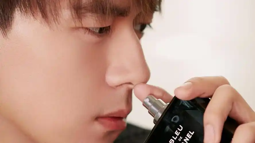 国民男友李现,高清壁纸图片,大陆明星-回车桌面